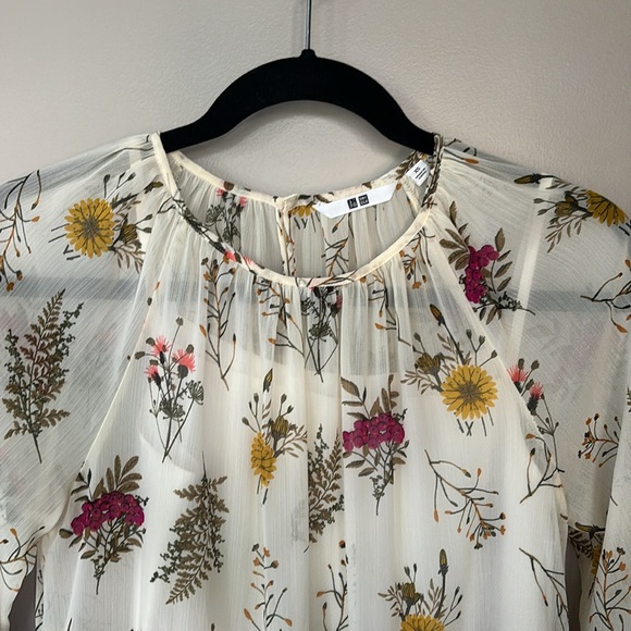 Uniqlo Maxi/Midi Floral & Cream Flowy Dress, Size XS - Picture 5 of 9